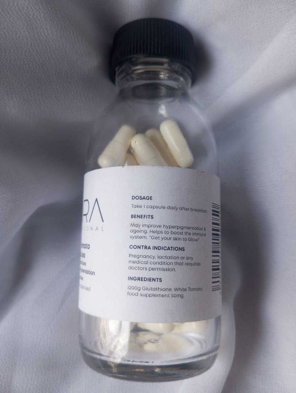 Glutathione Capsules with White Crystal Tomato